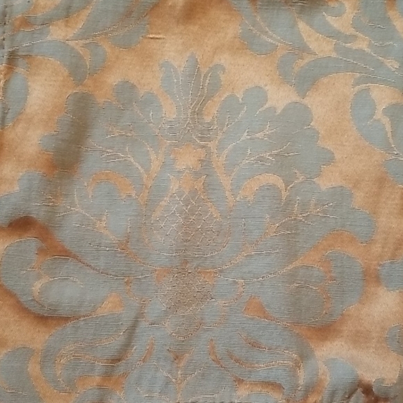 Set of 8 gold and gray damask table napkins - Picture 2 of 3
